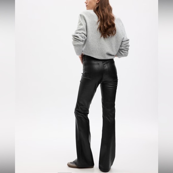NWT GAP 70s high rise flares in vegan black leather- 6P - Picture 10 of 14